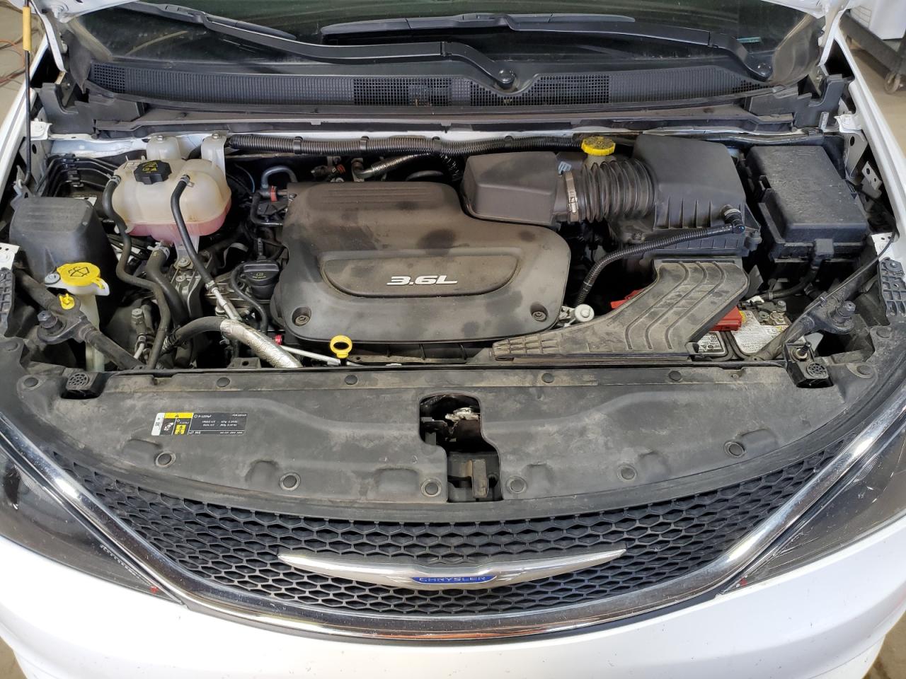 CHRYSLER PACIFICA TOURING