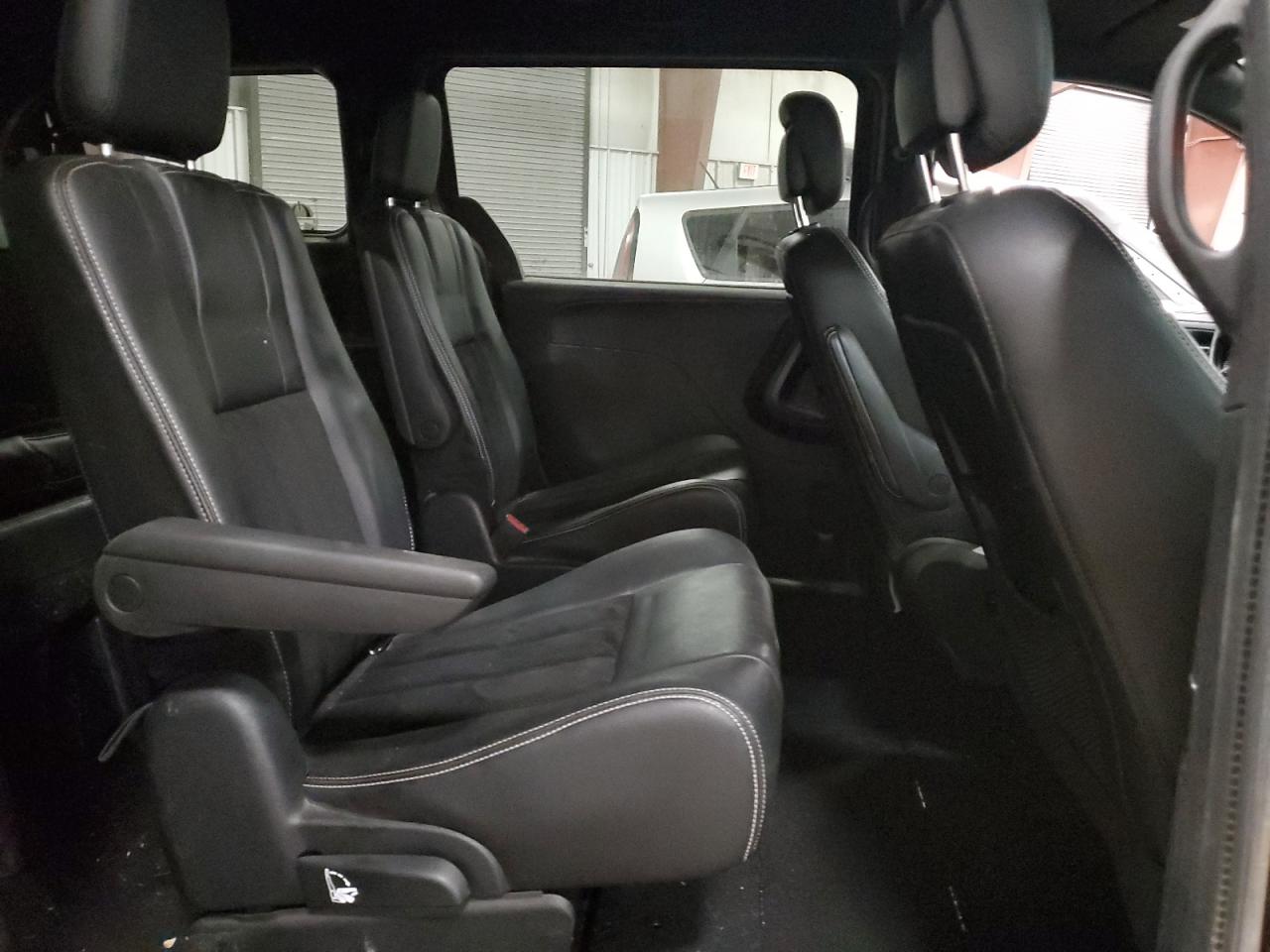 DODGE GRAND CARAVAN SXT