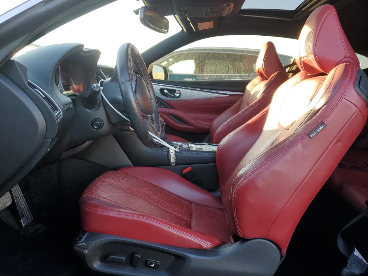 INFINITI Q60 RED SPORT 400