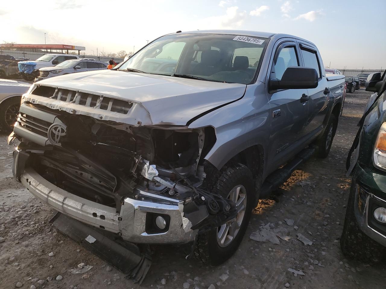 Lot #3296511656 2015 TOYOTA TUNDRA CRE