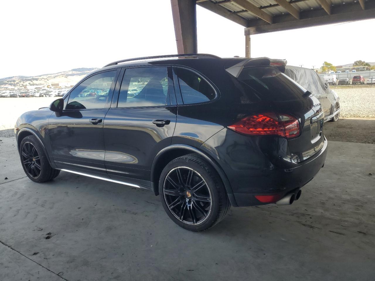 PORSCHE CAYENNE