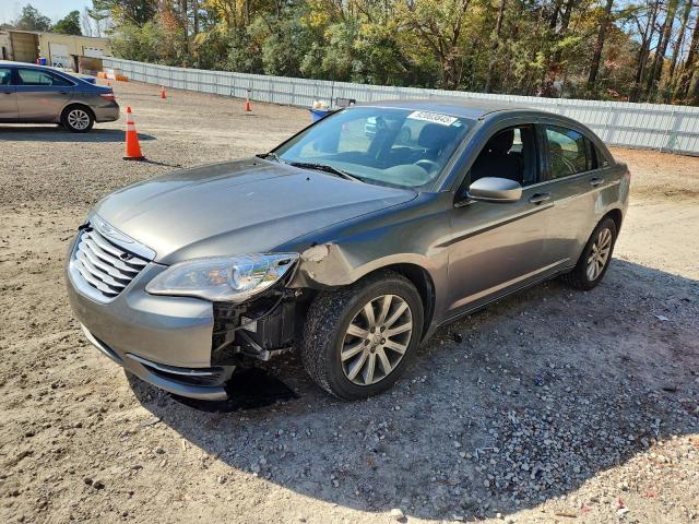 Global Auto Auctions: 2013 CHRYSLER 200 TOURIN