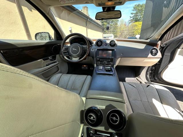 2011 JAGUAR XJL - SAJWA2GB8BLV15633