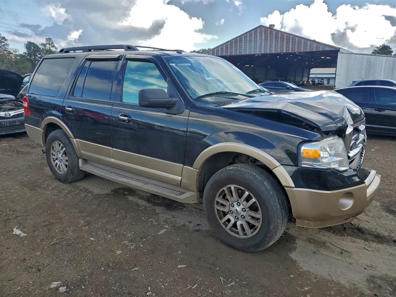 FORD EXPEDITION XLT
