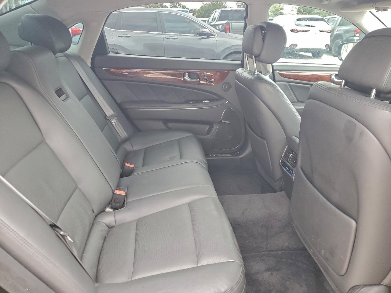 HYUNDAI EQUUS SIGNATURE