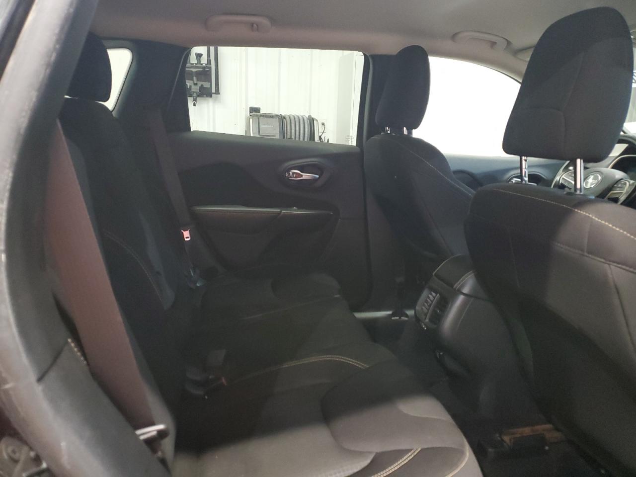 JEEP GRAND CHEROKEE LATITUDE