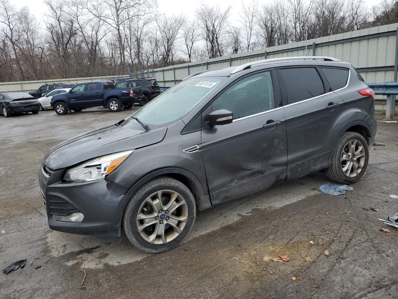 FORD ESCAPE TITANIUM