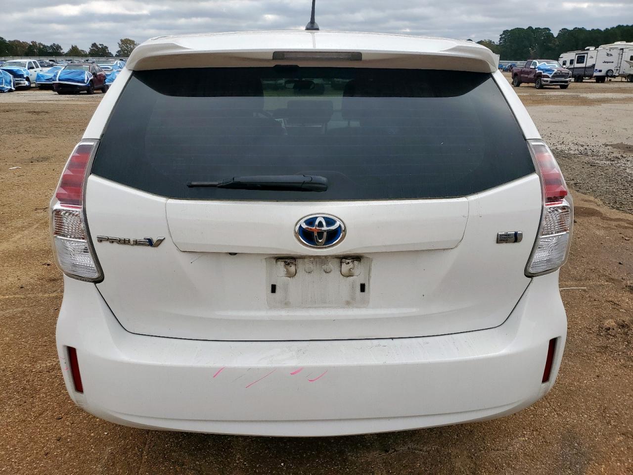 TOYOTA PRIUS V