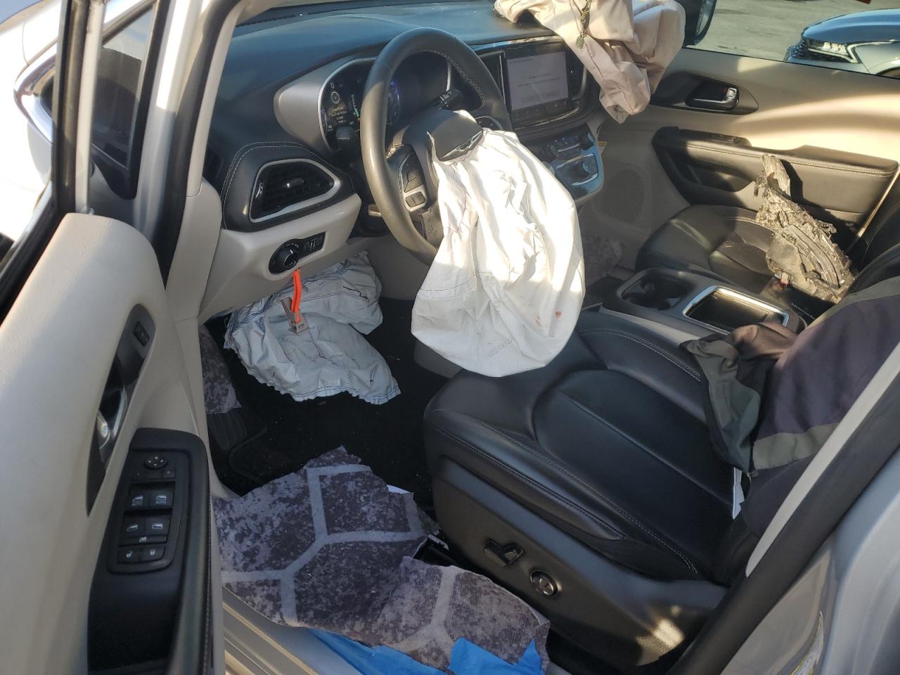 CHRYSLER PACIFICA TOURING L