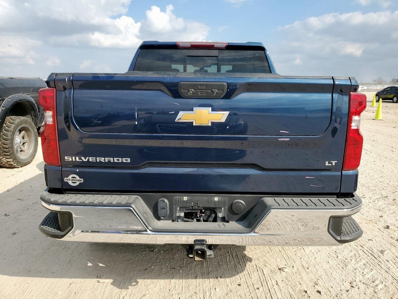 CHEVROLET SILVERADO C1500 LT