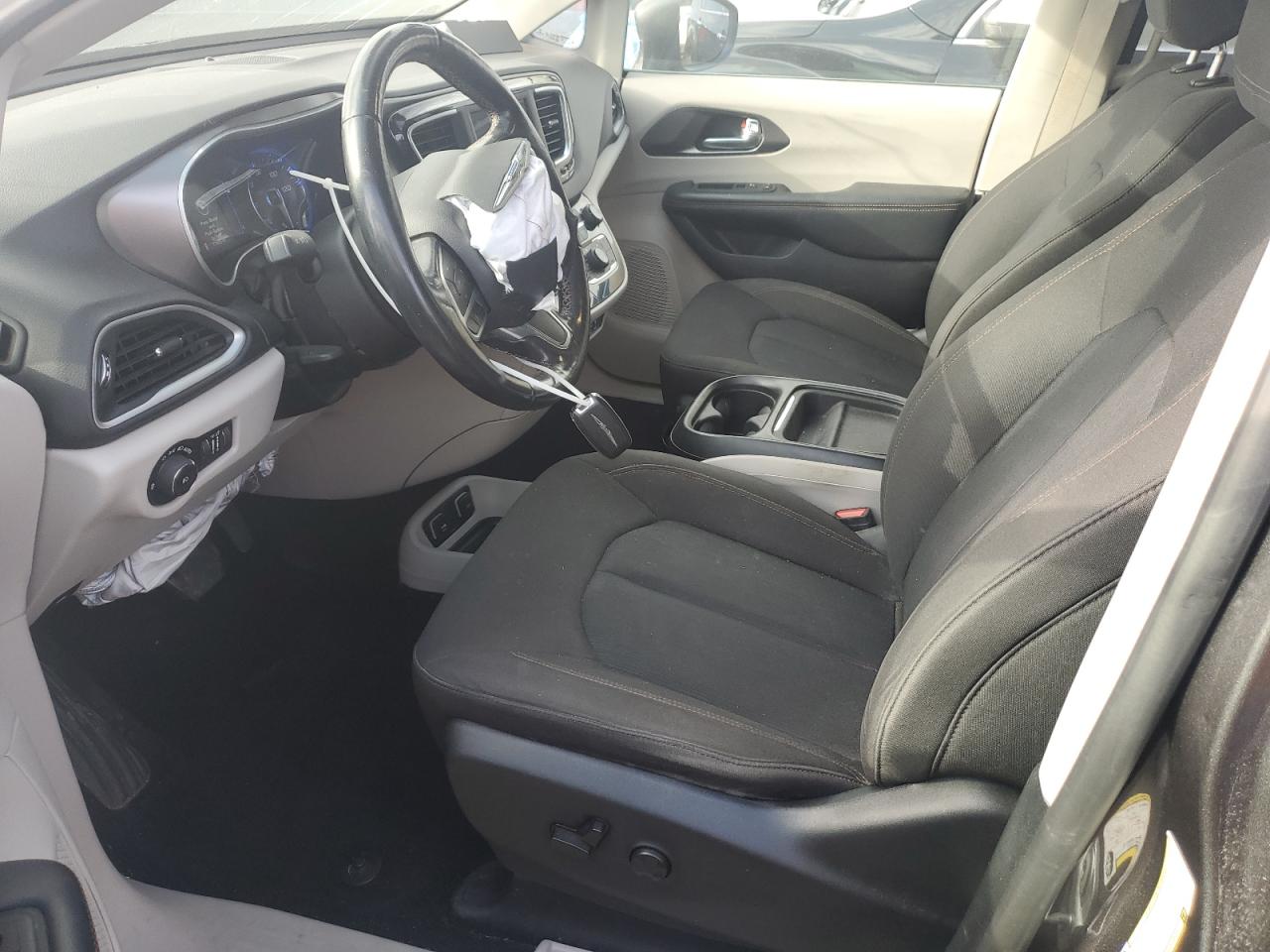 CHRYSLER PACIFICA TOURING