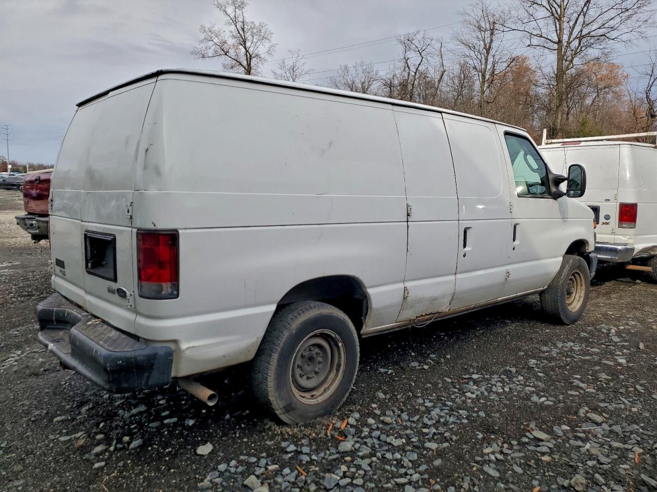 FORD ECONOLINE E250 VAN
