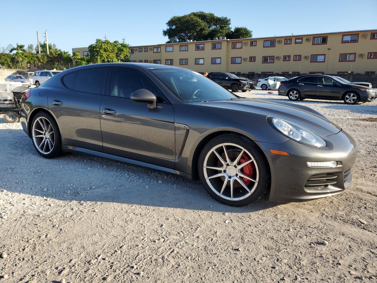 PORSCHE PANAMERA 2