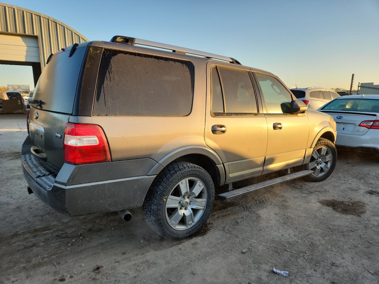 FORD EXPEDITION LIMITED