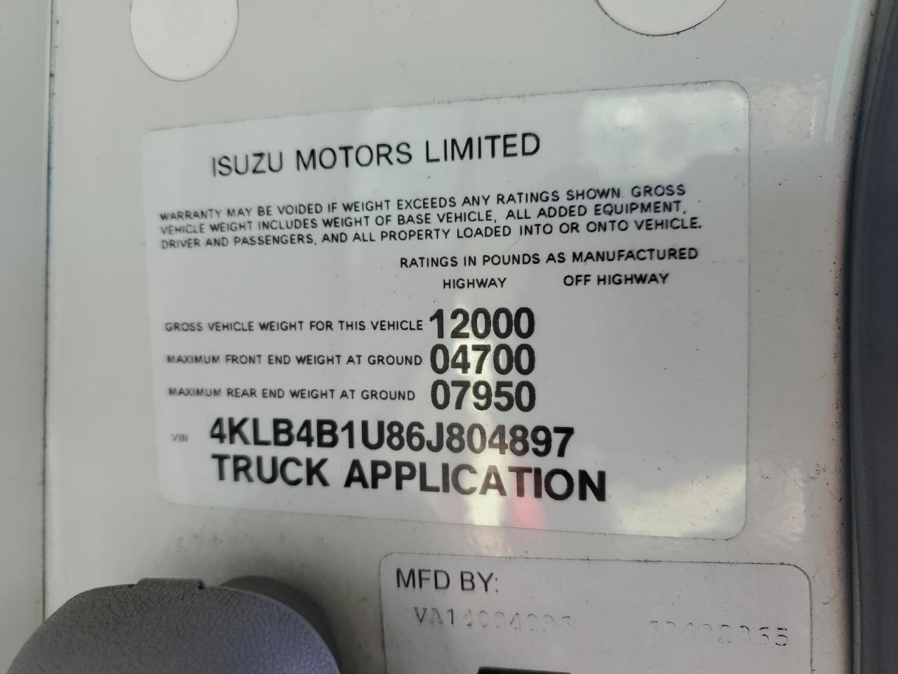 Lot #3284150534 2006 ISUZU NPR