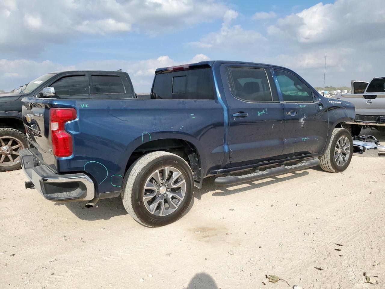 CHEVROLET SILVERADO C1500 LT
