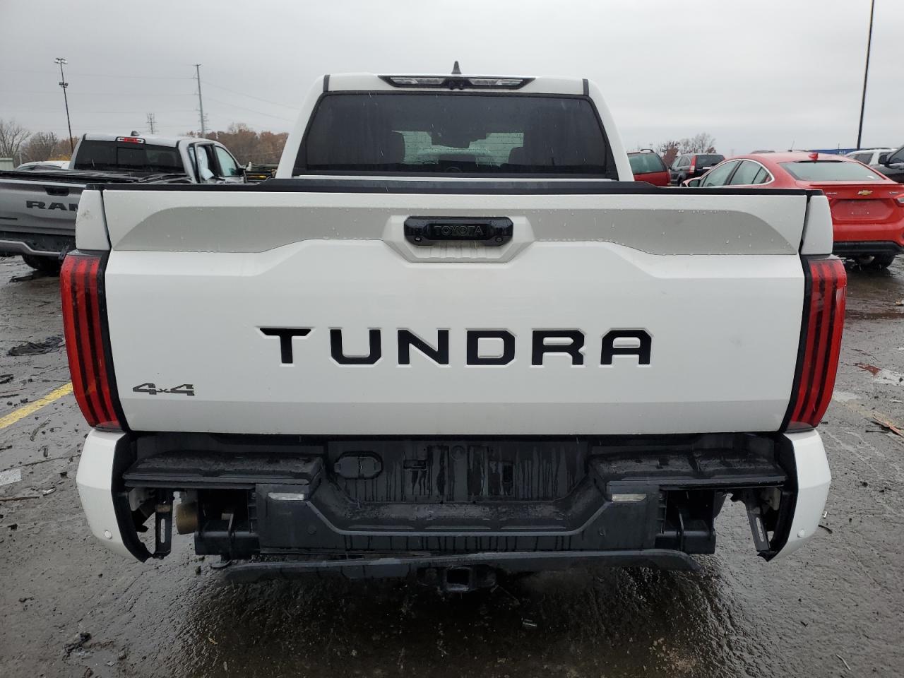 TOYOTA TUNDRA CREWMAX SR