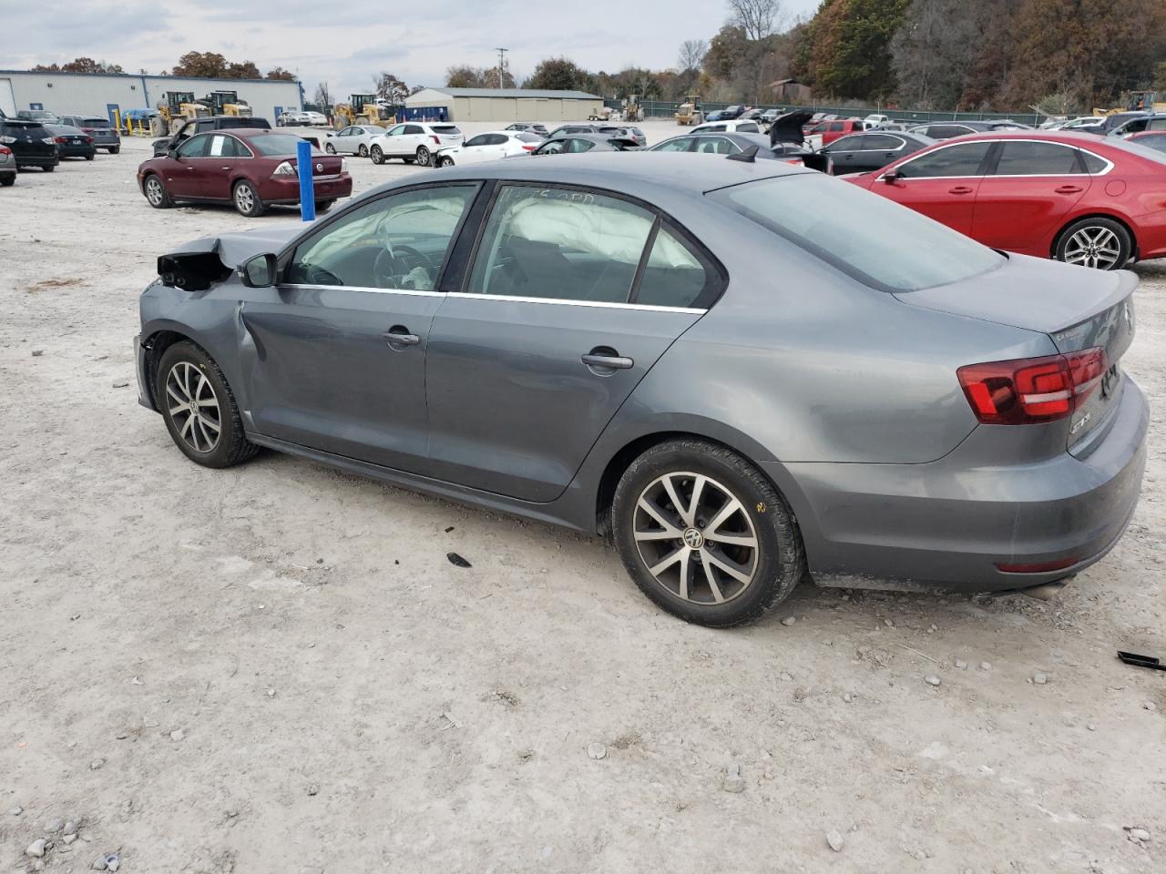 VOLKSWAGEN JETTA SE