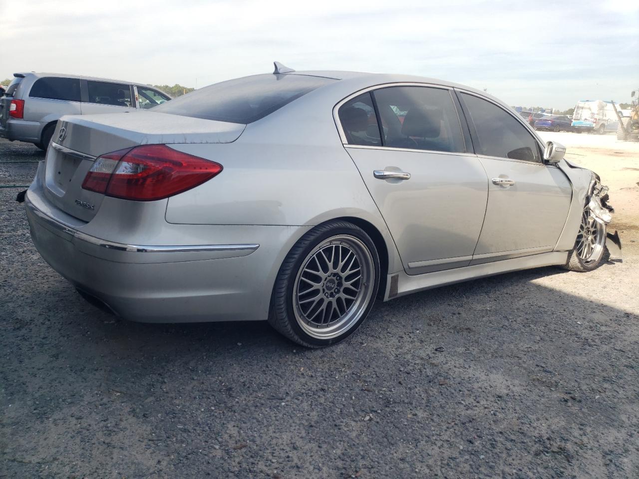 HYUNDAI GENESIS 3.8L