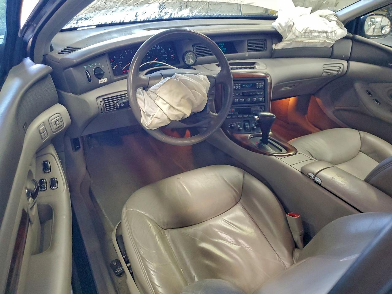 Lot #3317083987 1998 LINCOLN MARK VIII