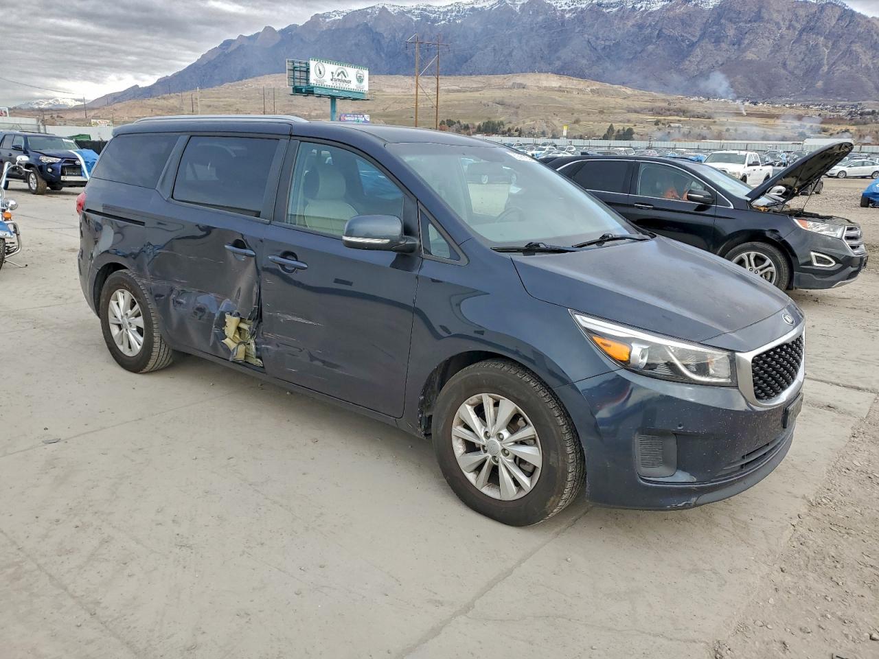 Lot #3304935555 2017 KIA SEDONA LX