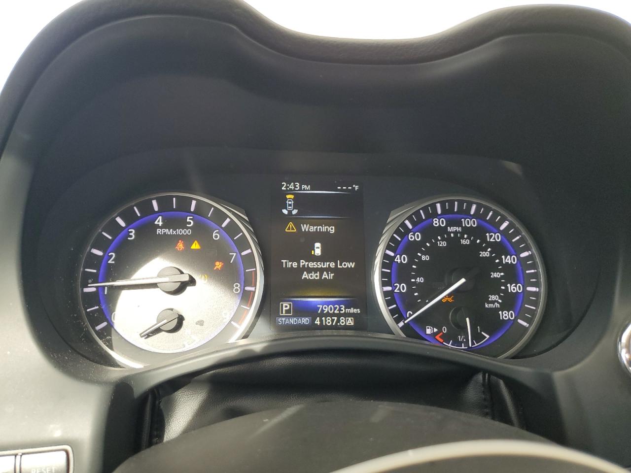 INFINITI Q50 BASE