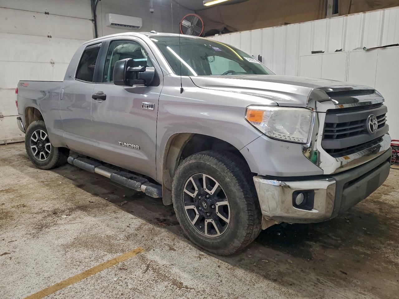 TOYOTA TUNDRA DOUBLE CAB SR