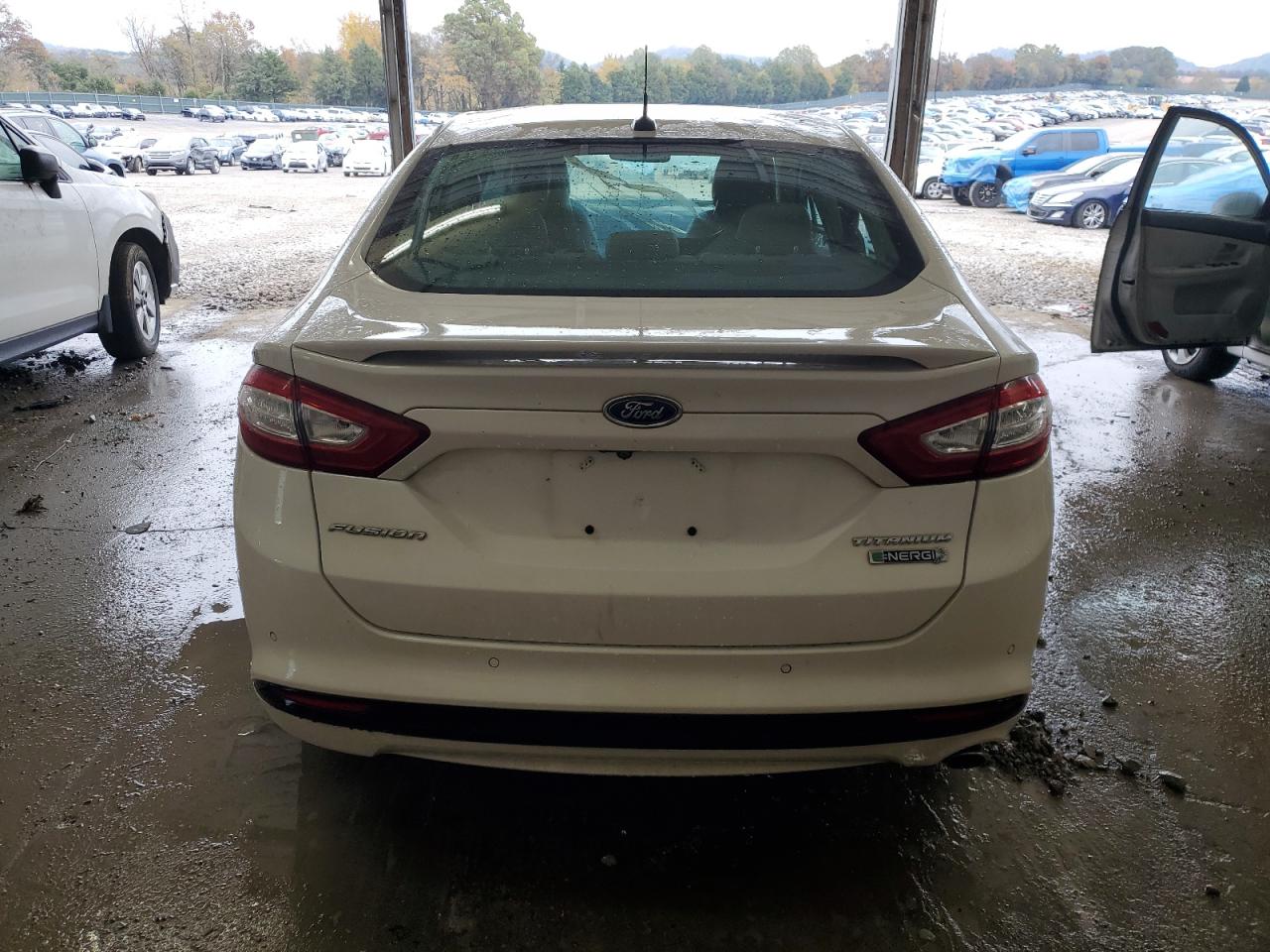 FORD FUSION TITANIUM PHEV