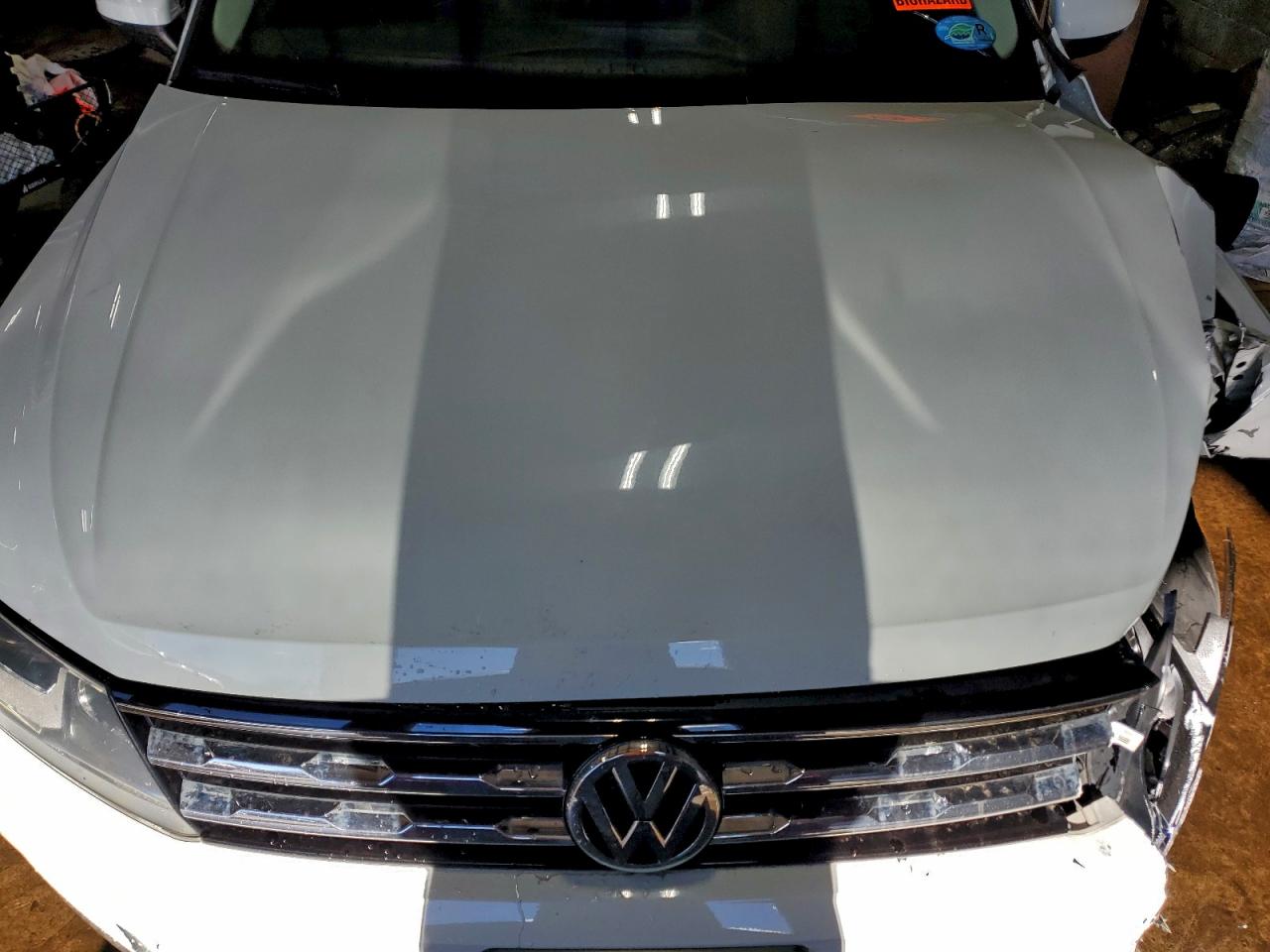 VOLKSWAGEN TIGUAN SE
