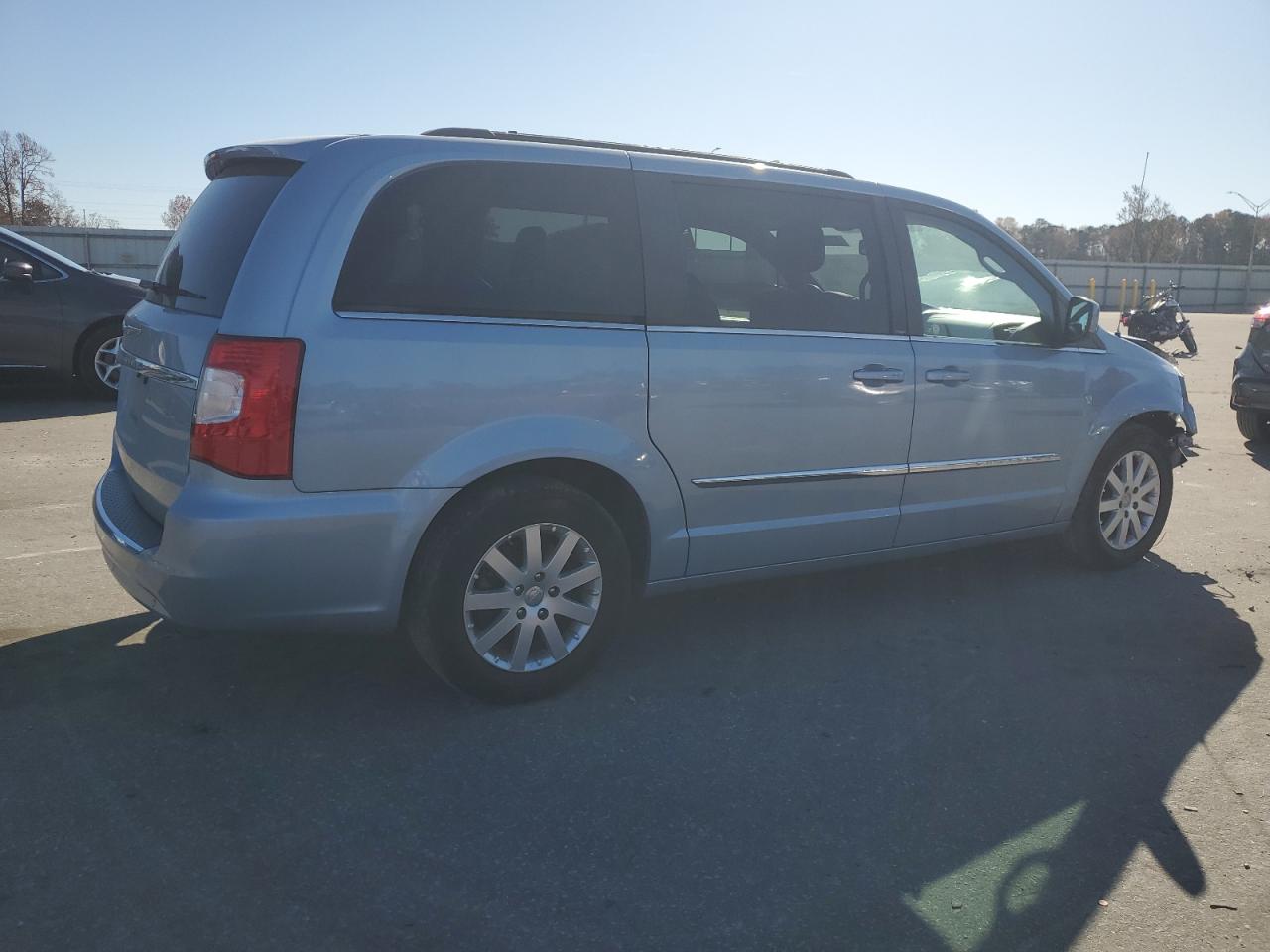 CHRYSLER TOWN & COUNTRY TOURING