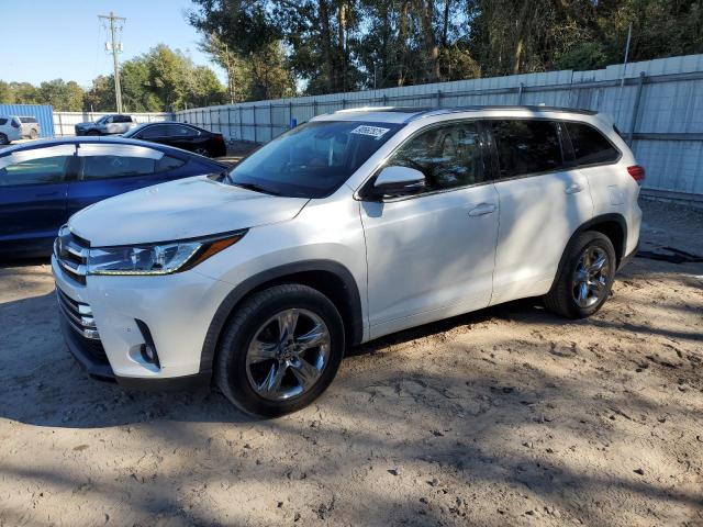 TOYOTA HIGHLANDER