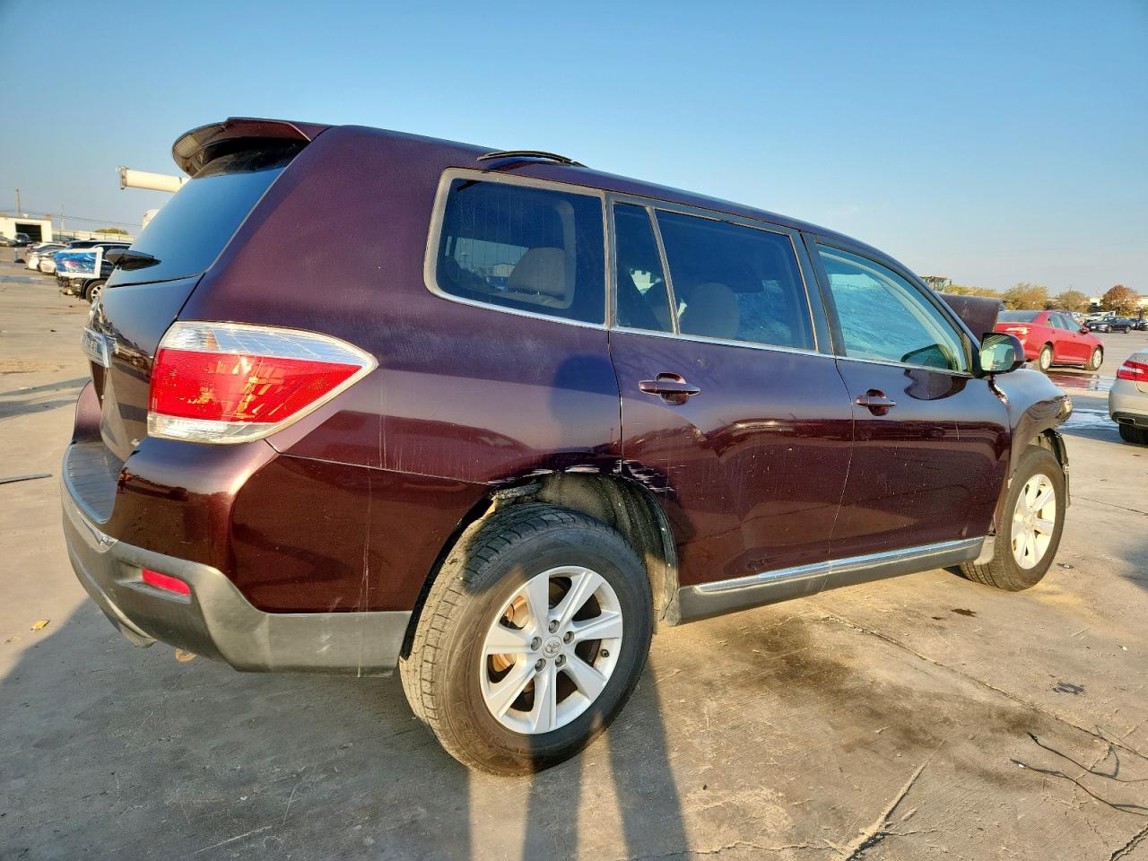 TOYOTA HIGHLANDER BASE