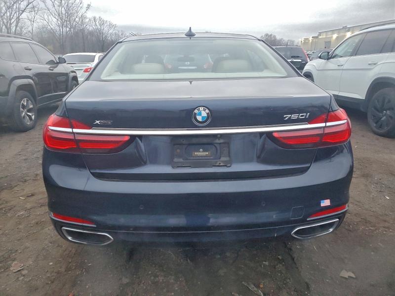 2016 BMW 750 XI #3296225463