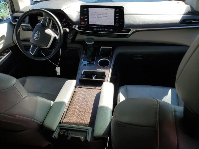 2021 TOYOTA SIENNA XLE #3287592060