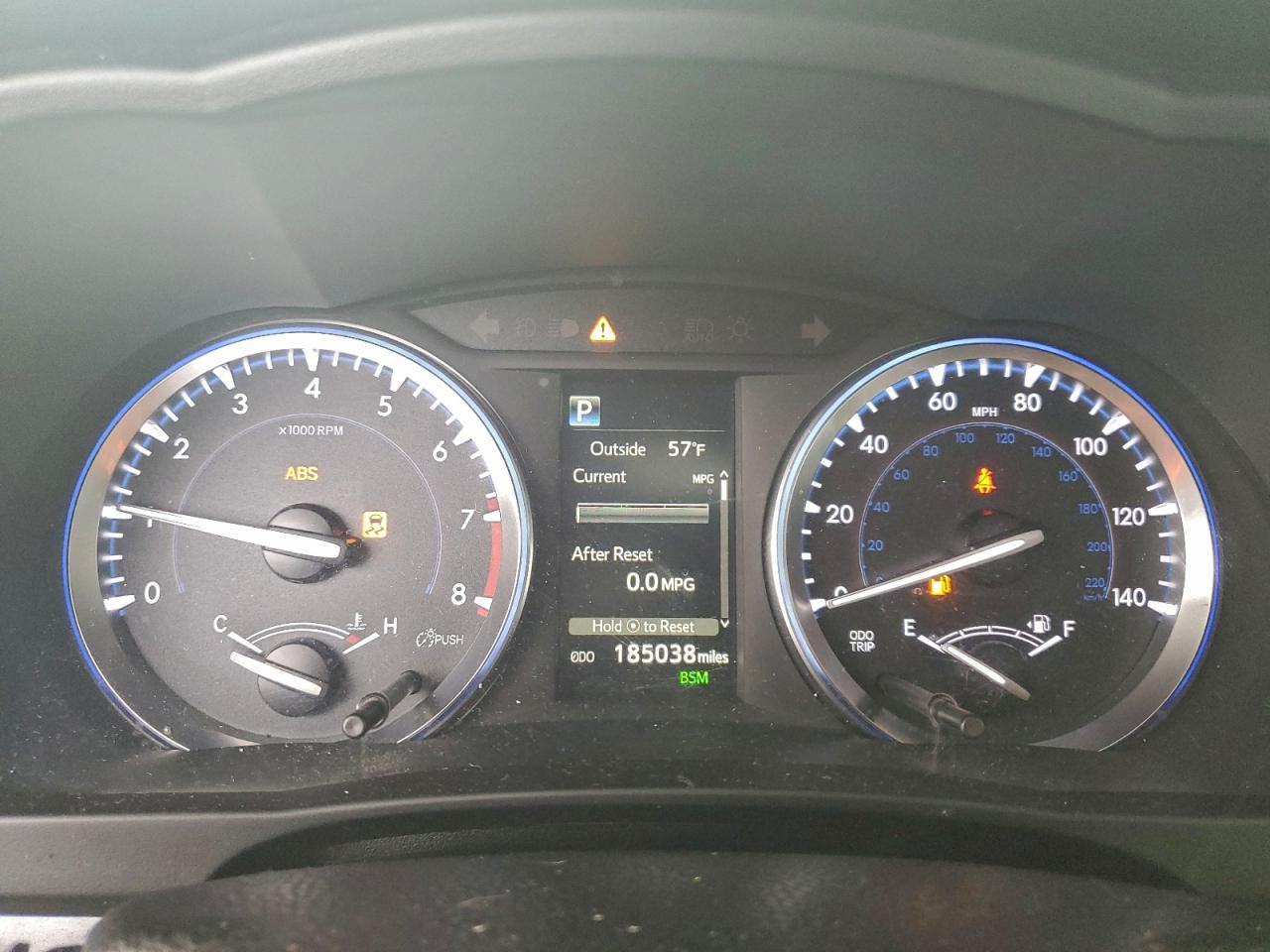 TOYOTA HIGHLANDER SE