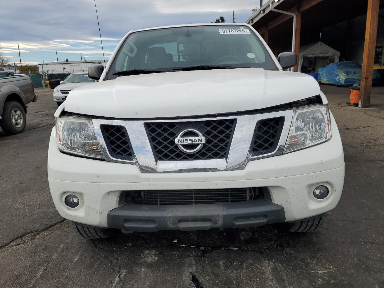 NISSAN FRONTIER SV