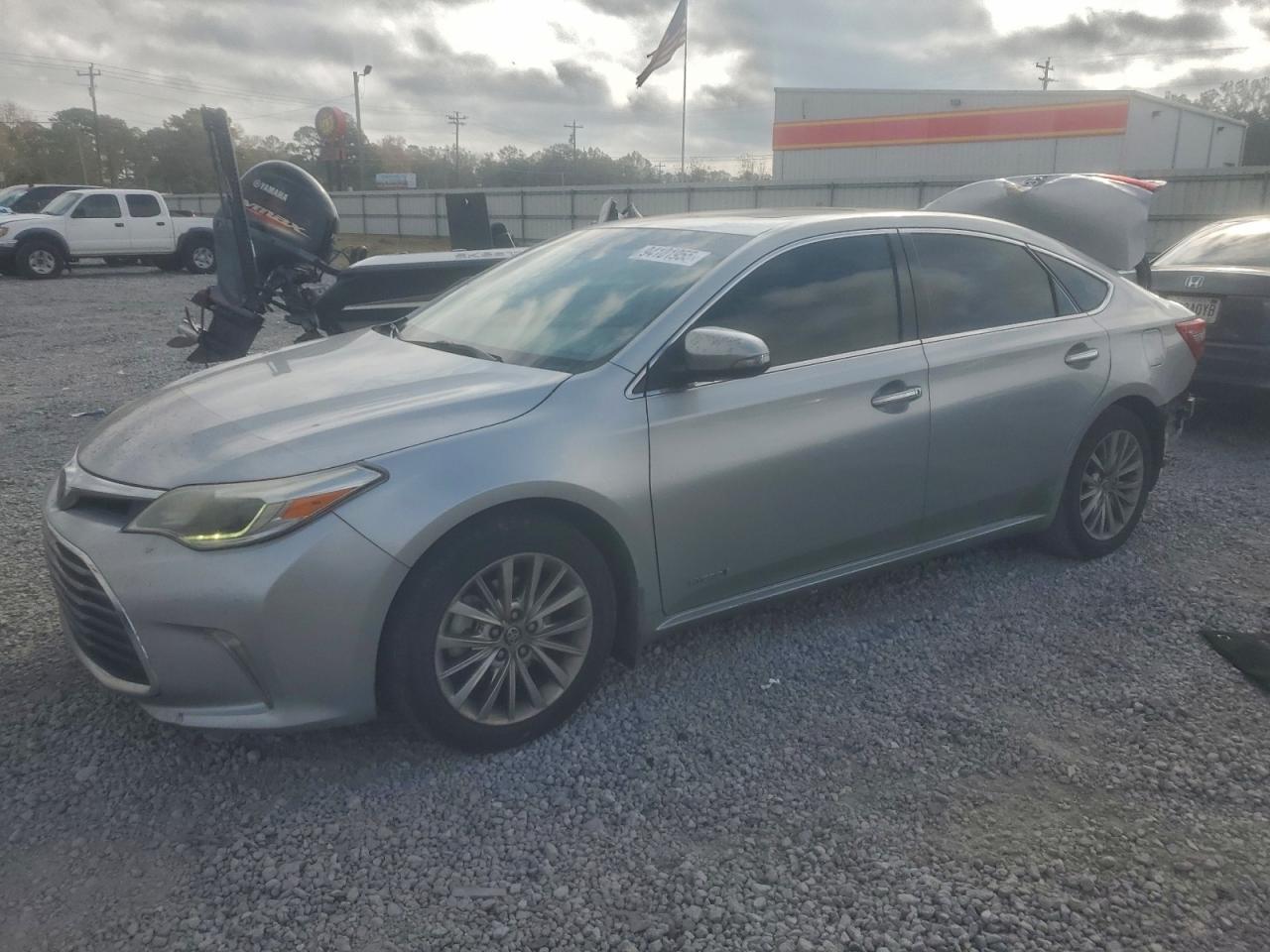 Lot #3298114174 2016 TOYOTA AVALON HYB