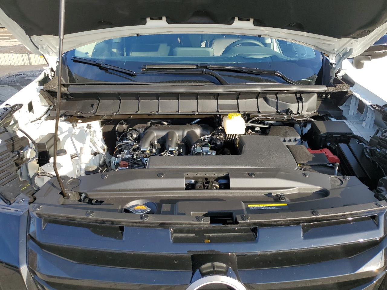 NISSAN PATHFINDER PLATINUM