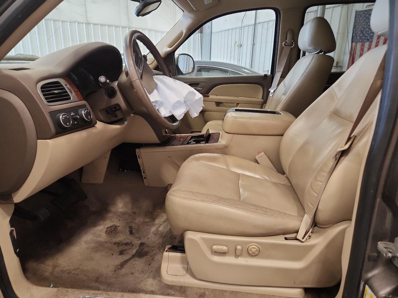 CHEVROLET TAHOE K1500 LTZ