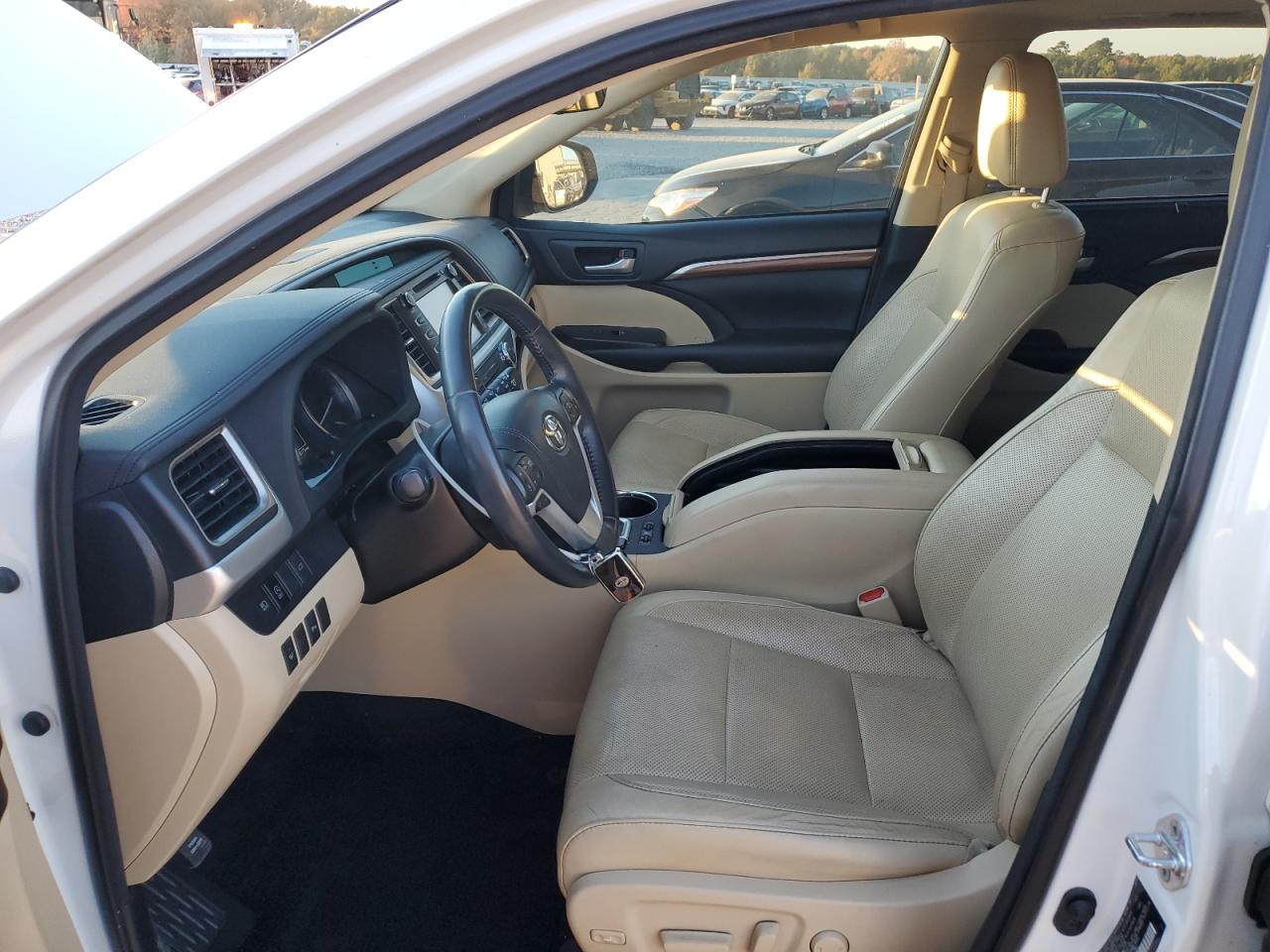 TOYOTA HIGHLANDER LIMITED