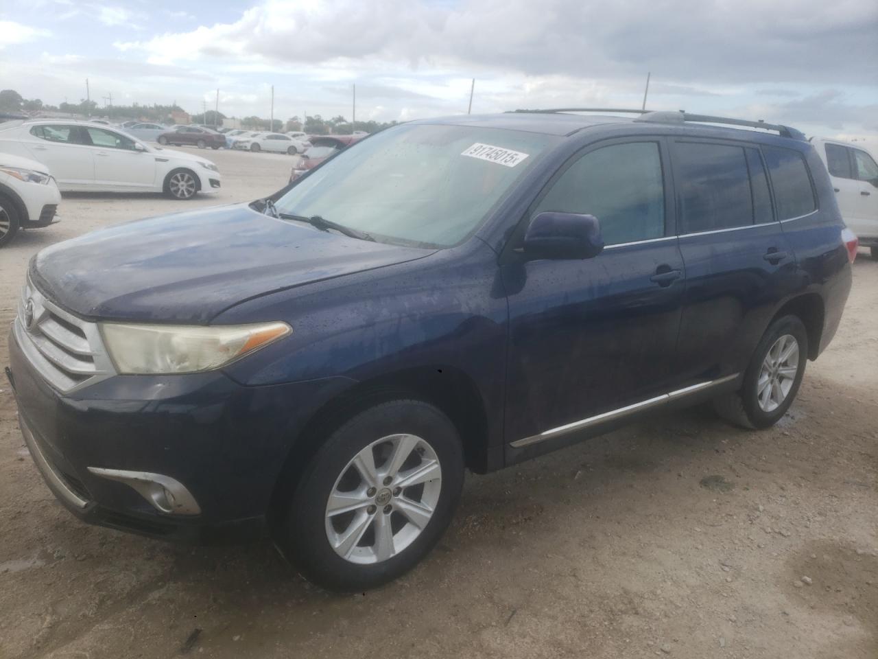 TOYOTA HIGHLANDER BASE
