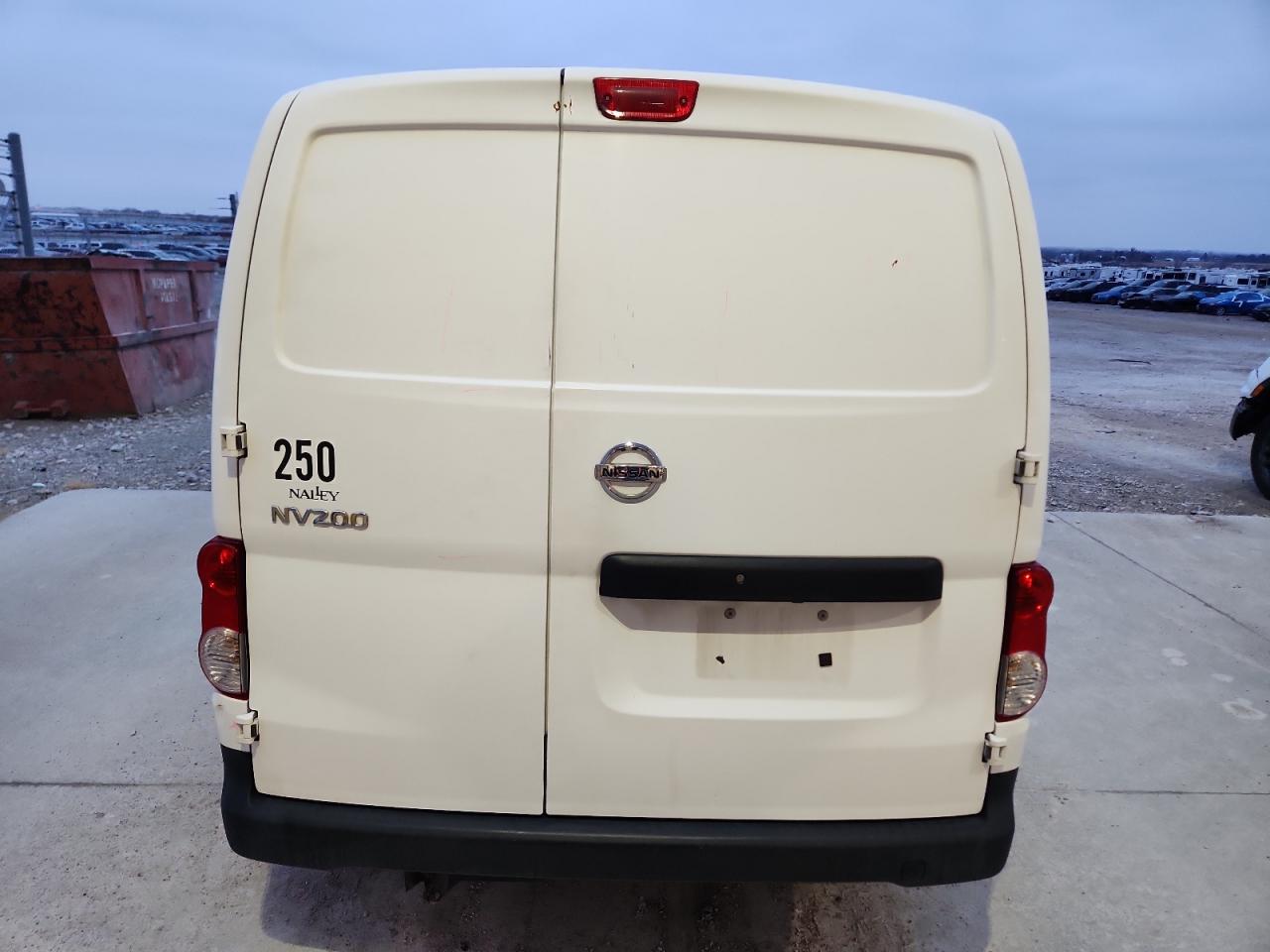 NISSAN NV200 2.5S