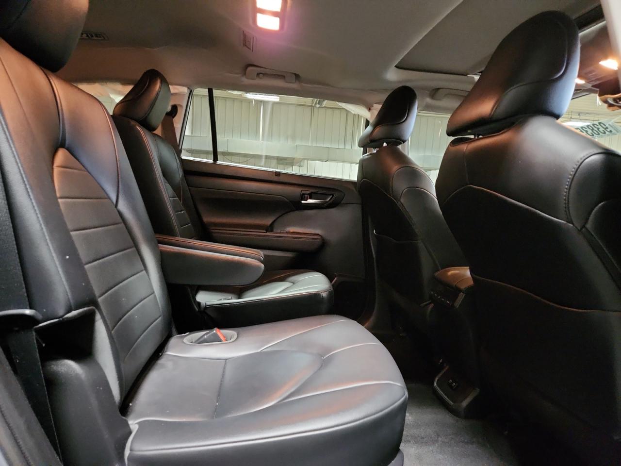 TOYOTA HIGHLANDER XLE