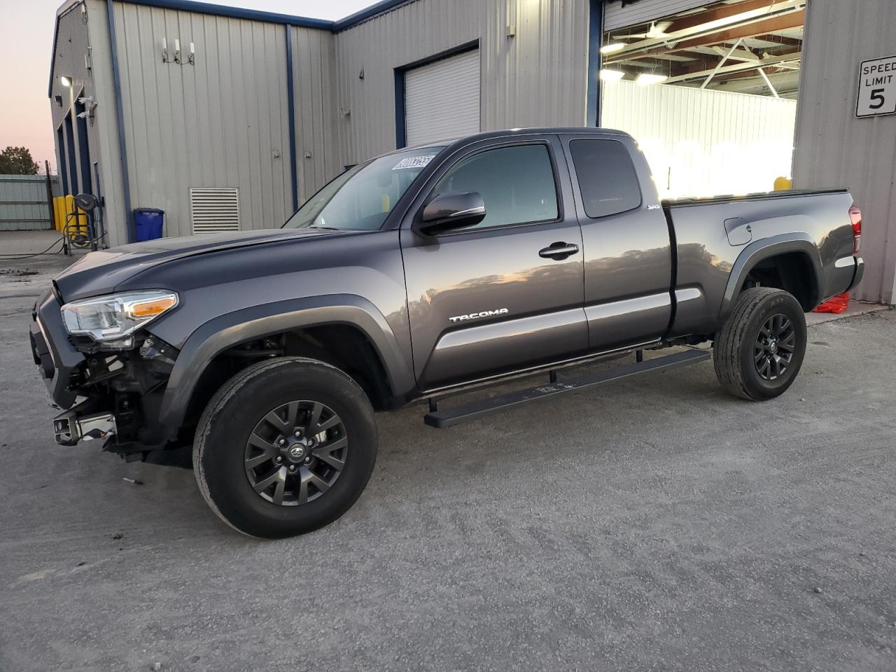 TOYOTA TACOMA ACCESS CAB