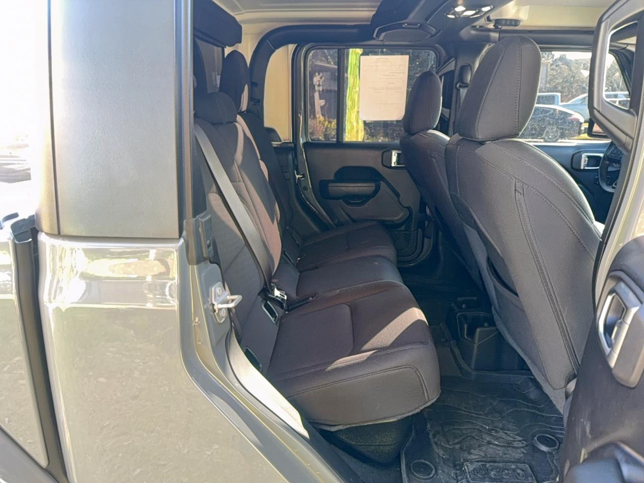 JEEP GLADIATOR SPORT