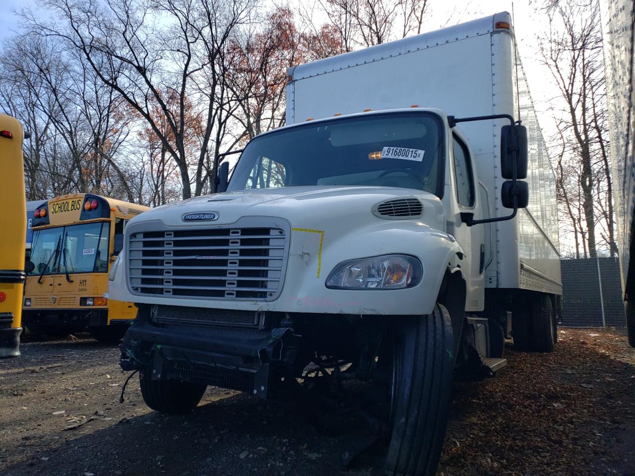 Lot #3316715424 2019 FREIGHTLINER M2 106 MED