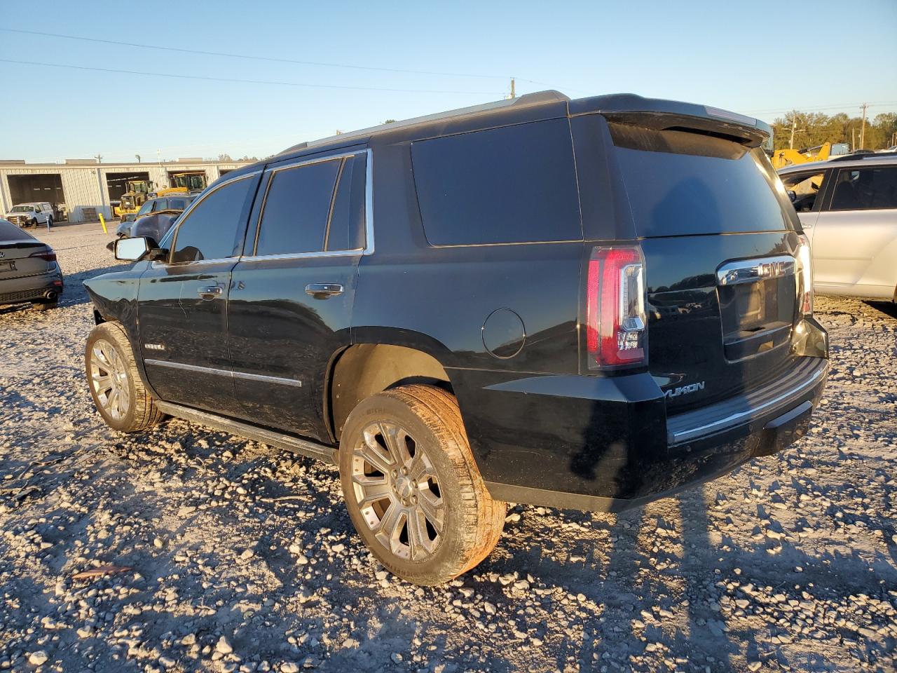 GMC YUKON DENALI