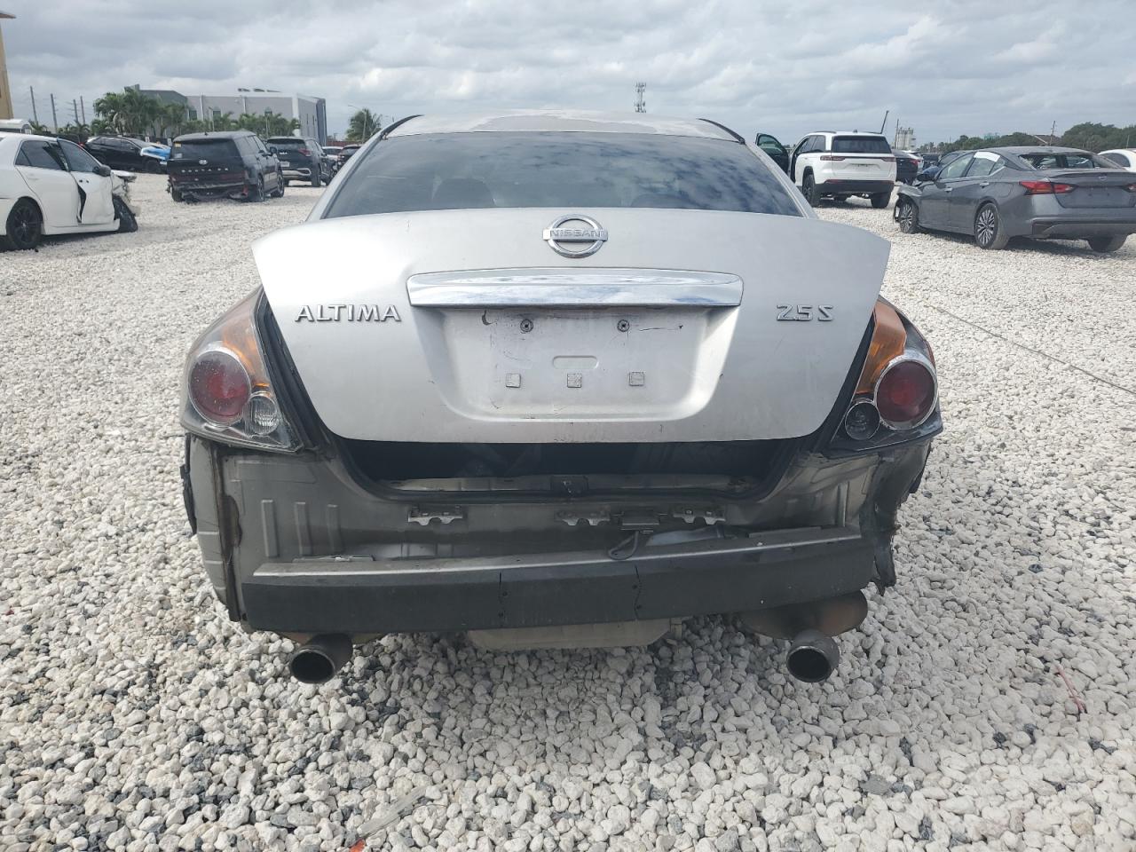 NISSAN ALTIMA BASE