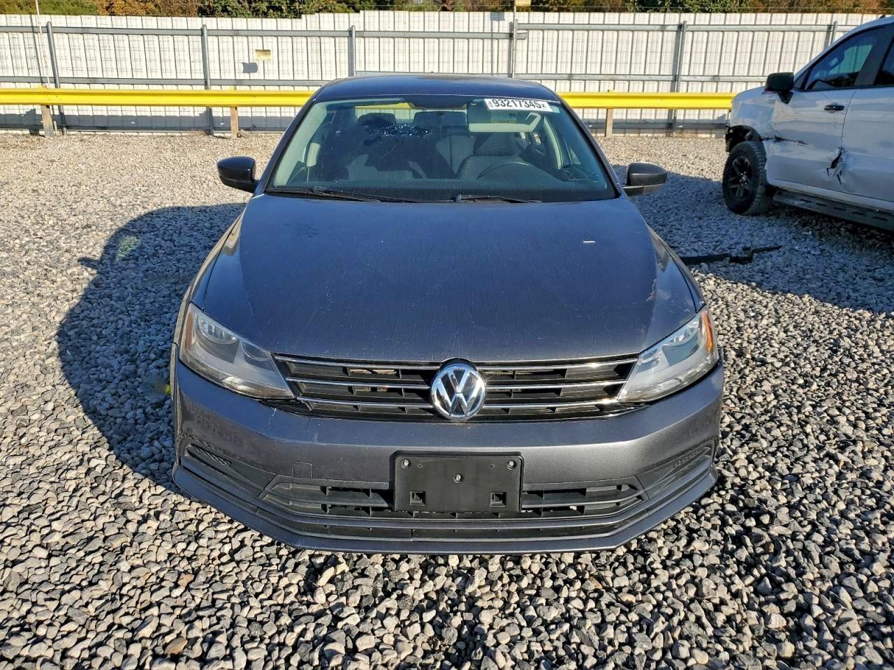 VOLKSWAGEN JETTA SE