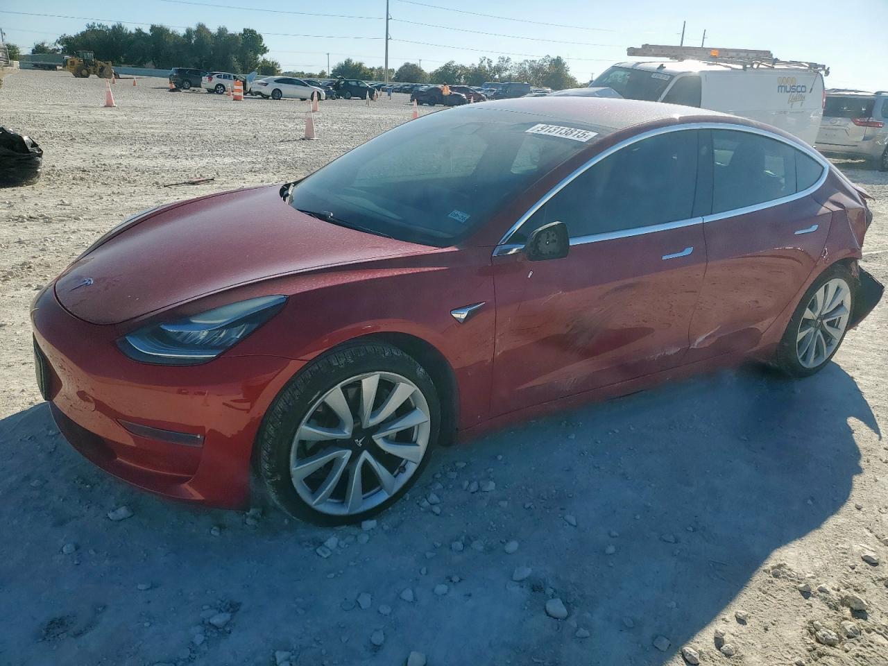 TESLA MODEL 3